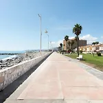 Casa Con Encanto Frente Al Mar Feriehus Málaga