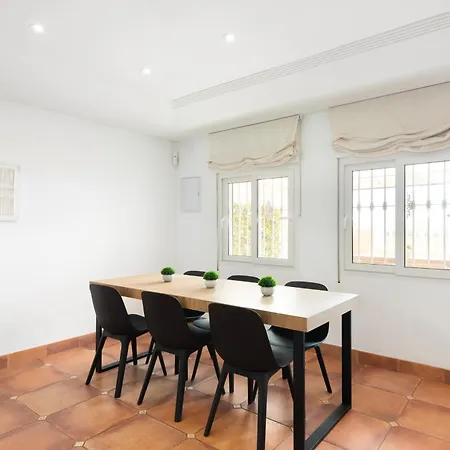Casa Con Encanto Frente Al Mar Málaga